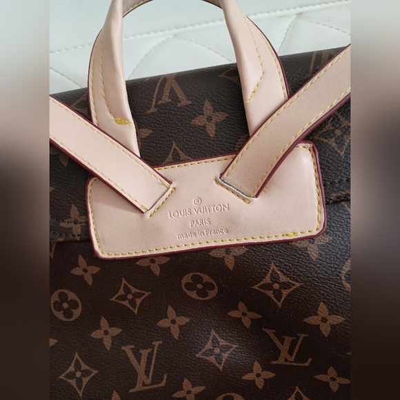 Louis Vuitton Backpack Brown Canvas Monogram - Picture 4 of 9